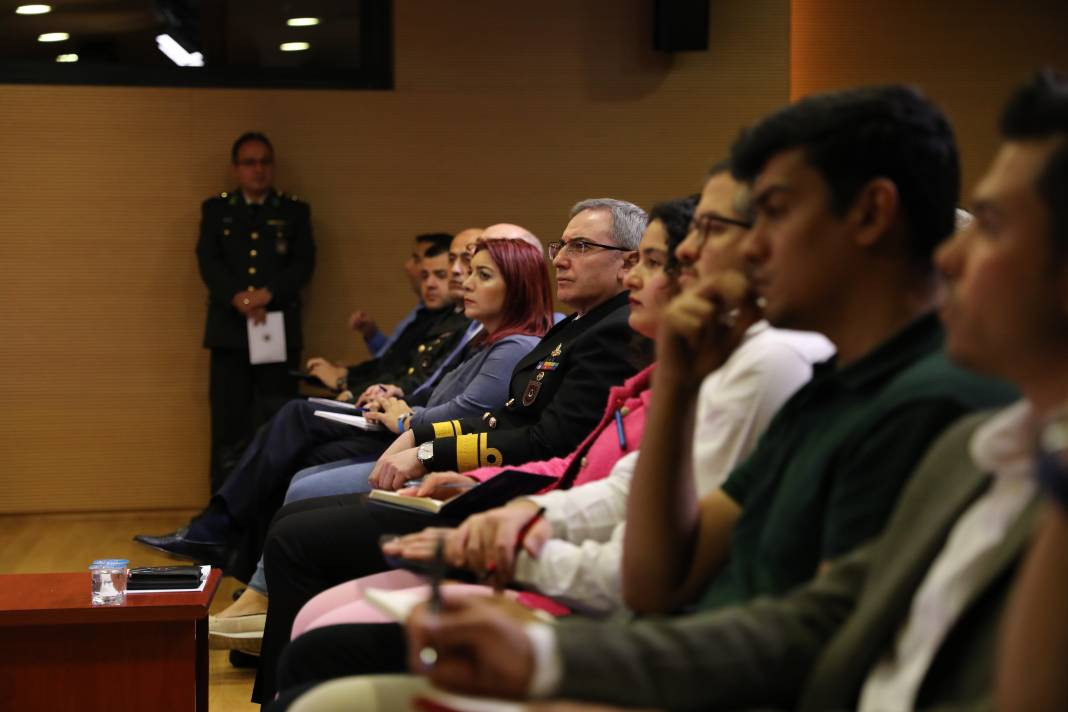 Milli Savunma Bakanlığının ‘Savunma Muhabirliği Eğitimi’ başladı - Resim: 4